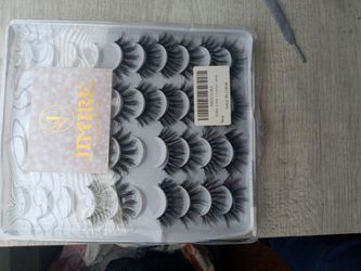 Lashes $25