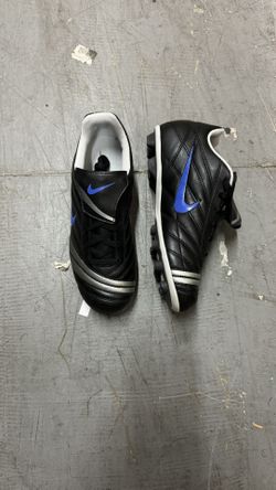 Nike Soccer Shoes 
