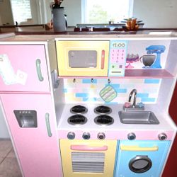 Toddler Kidkraft Deluxe Culinary Kitchen