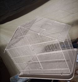 DESERT SAND BIRD CAGE LIKE NEW ASKING $30