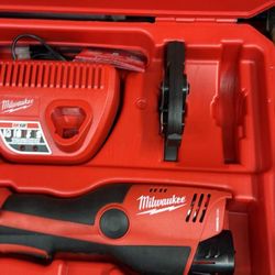 Milwaukee M12 Crimp Press Tool 