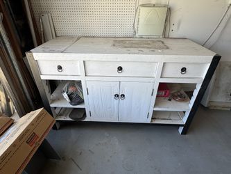 Bar Table