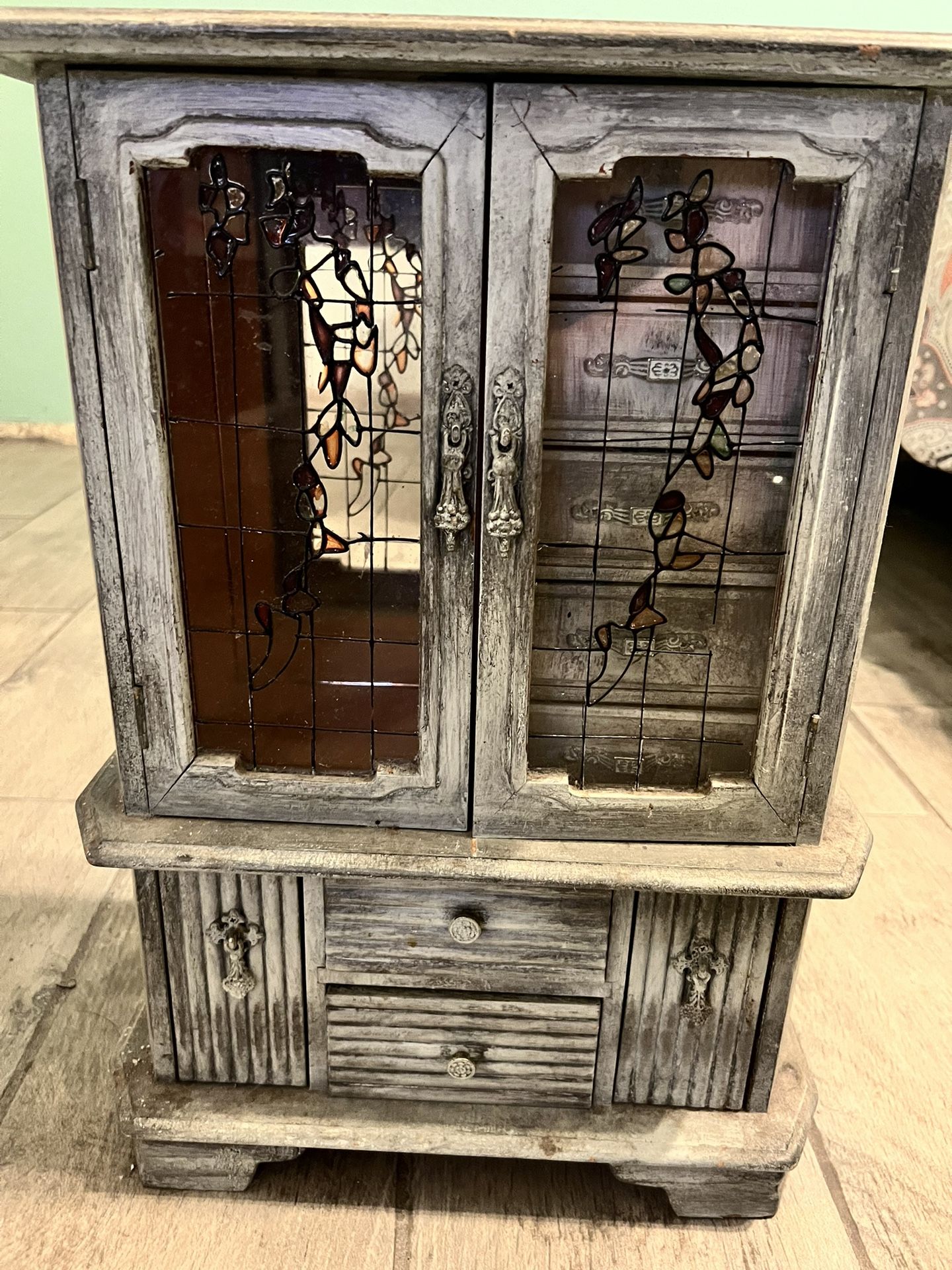 Jewelry Hutch