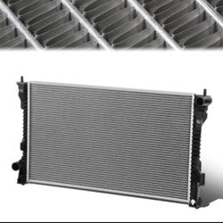 13-19 Ford Police Interceptor Taurus 13-16 Lincoln Mks Radiator Radiador