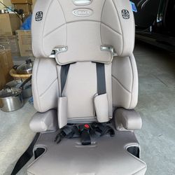 Graco Tranzitions 3-in-1 Harness Booster Car Seat, Forward Facing Car Seat