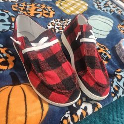 Red Paisley Design Shoes