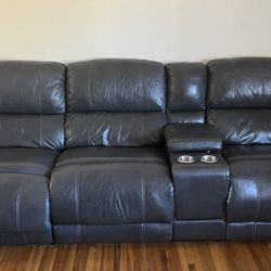 Dual Recliner Couch 