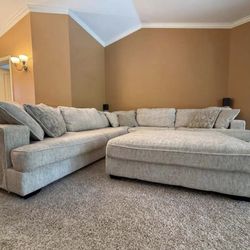 Couch Sectional 