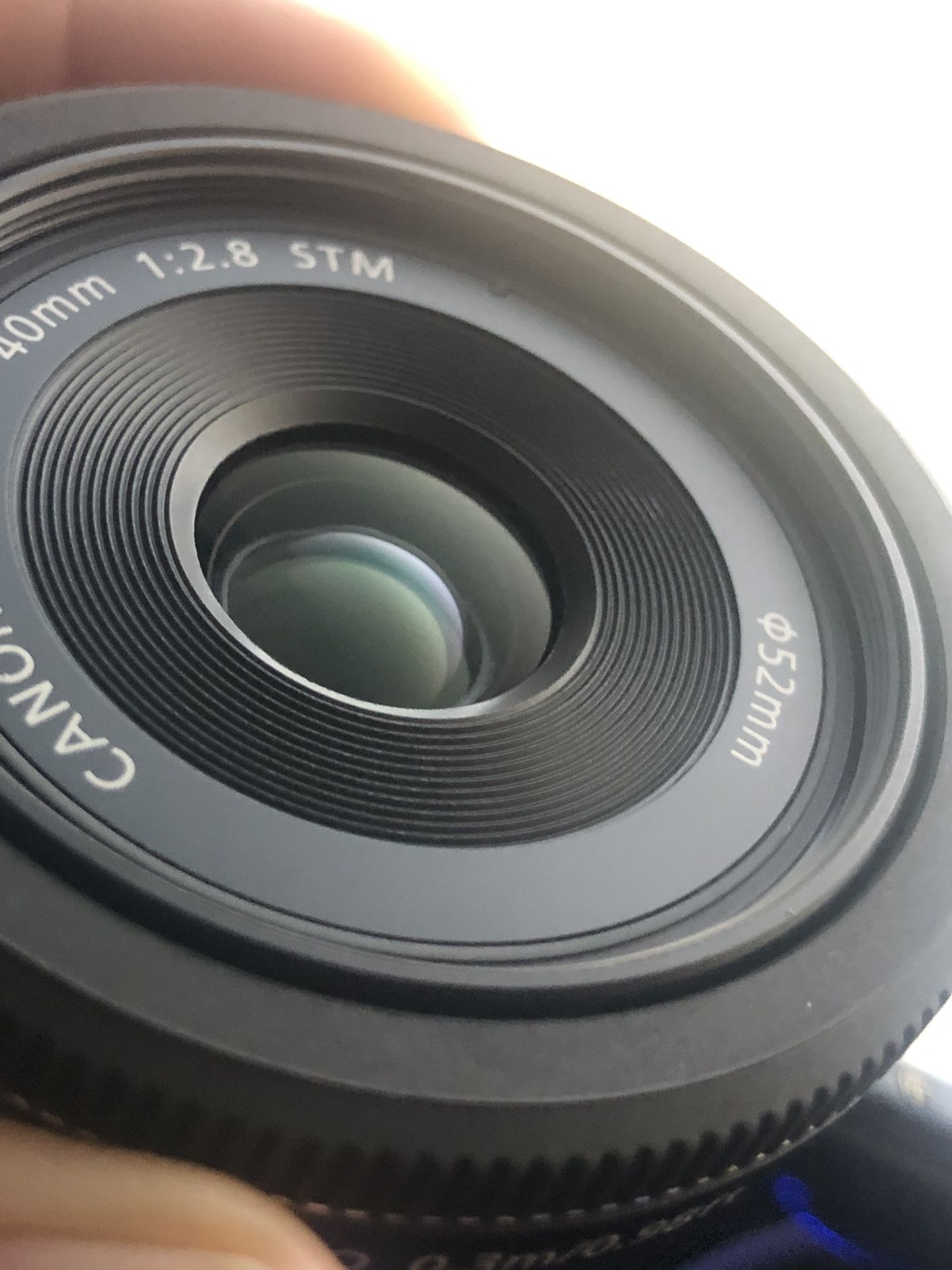 Canon EF 40mm f/2.8 STM Pancake Lens