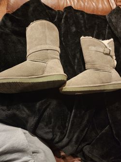 Bear Paw Boots Size 7, Women