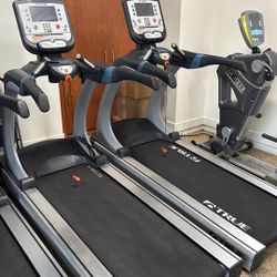 (2) True Commercial Treadmills $1500 For Both!