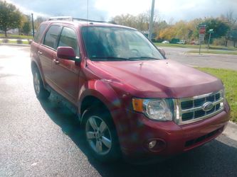 2009 Ford Escape Fully Loaded Heated Seats, Leather, Sunroof 4WD