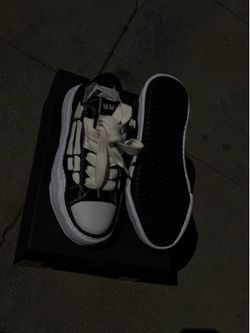 Amiri Converse size 9