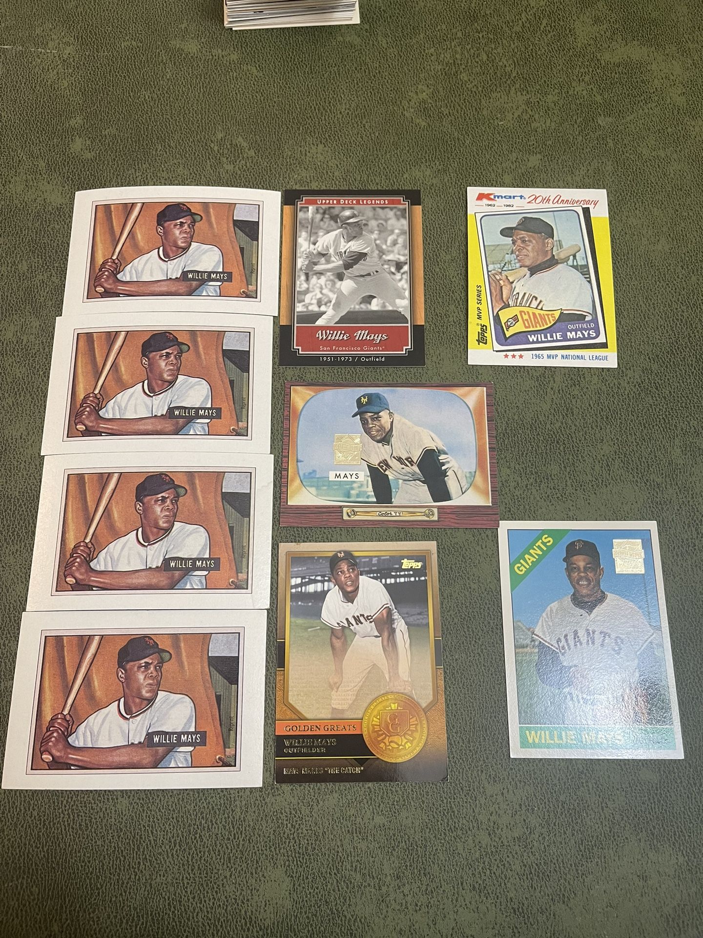 Lot Of 9 Willie Mays Baseball Cards