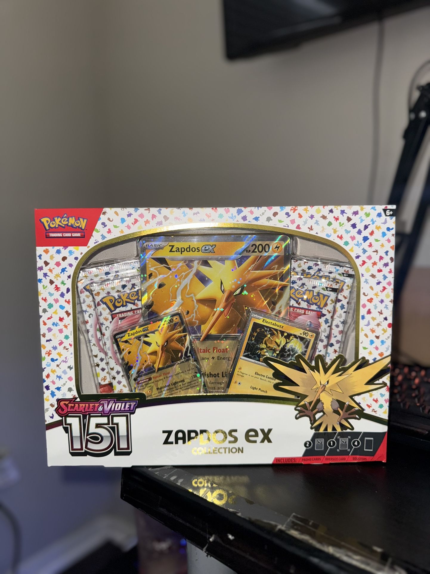 Pokemon TCG “151” Zapdos EX Collection Box