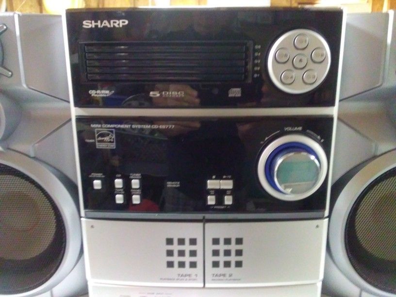 Sharp 300 Watt 5 Disc Changer Mini System