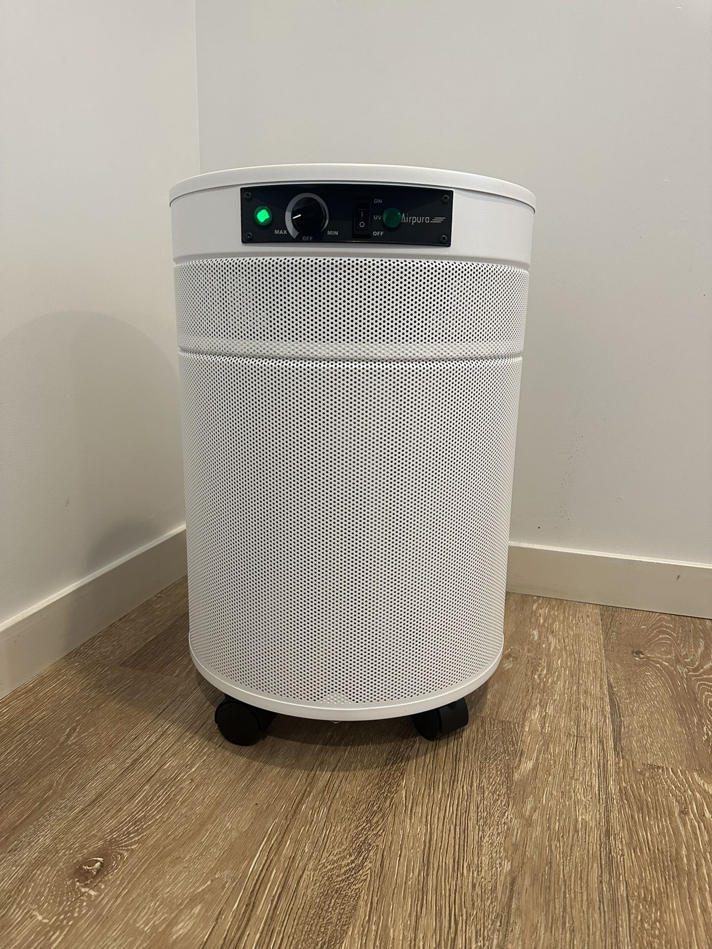 Air Purifier P700 for VOCs & Chemicals by Airpura