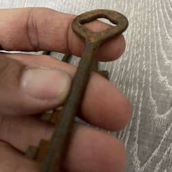 Vintage Keys From Italy 