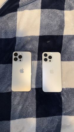 Unlocked iPhone 15 Pro Max 256GB & iPhone 14 Pro Max 128 GB Good Condition (Description)