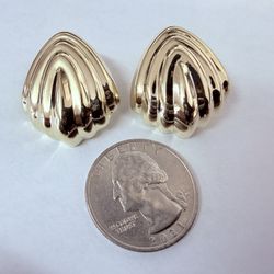 14K Gold Shell Earrings