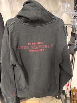 Official BTS World Tour "Love Yourself: Speak Yourself" black hoodie with red tour lettering Large