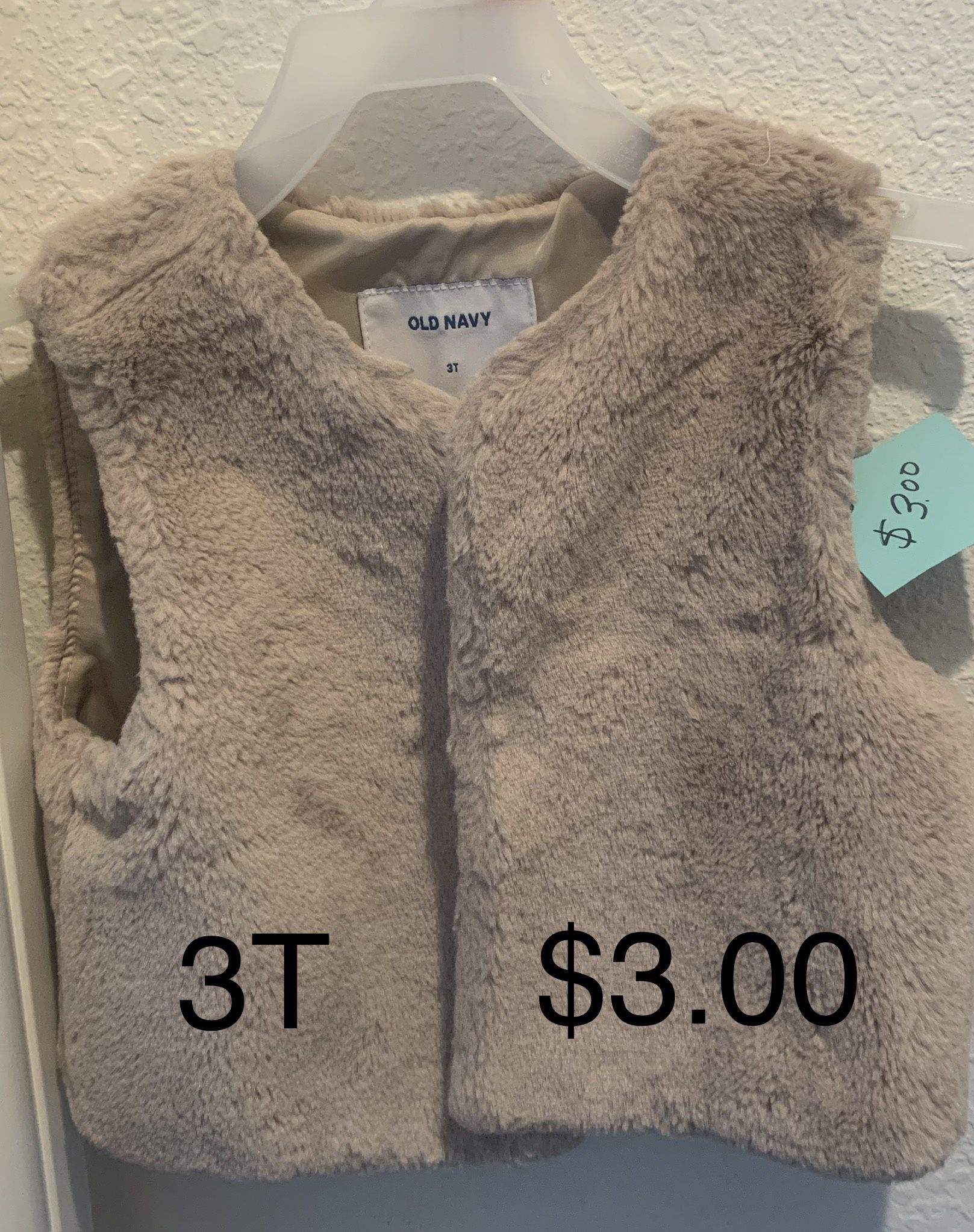 Girls Faux Fur Vest Size 3T