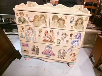 Childrens Chest of Drawers