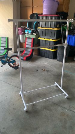 Rack to dry clothes