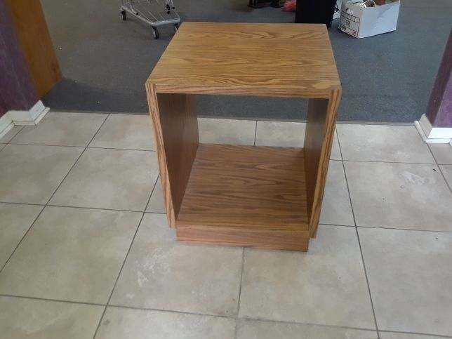 Printer stand 22ide x 21deep 28tall very solid