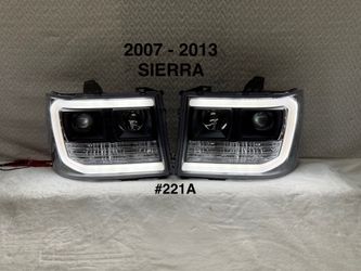 2007 - 2013 GMC Sierra 1500 / 2007 - 2014 Sierra 1500HD 2500HD 3500HD  LED C-Bar Projector Headlights