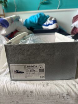 9.5 Prada cups Shoot me any price wore 2 times