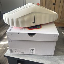 Nike Mind 001