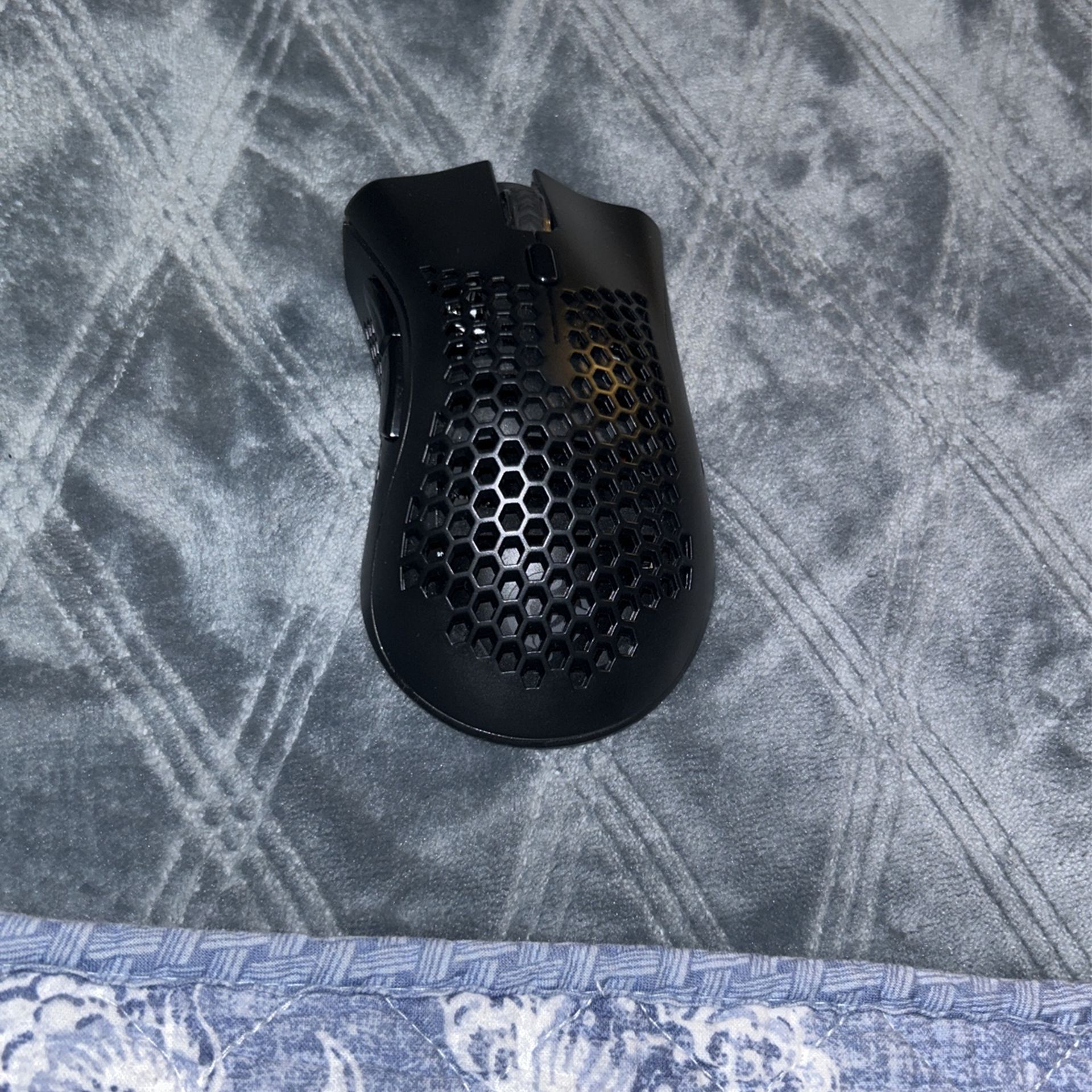 It’s Wireless Gaming Mouse