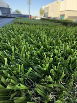 70oz Artificial Turf (Pre-cut Rolls $1.00) 