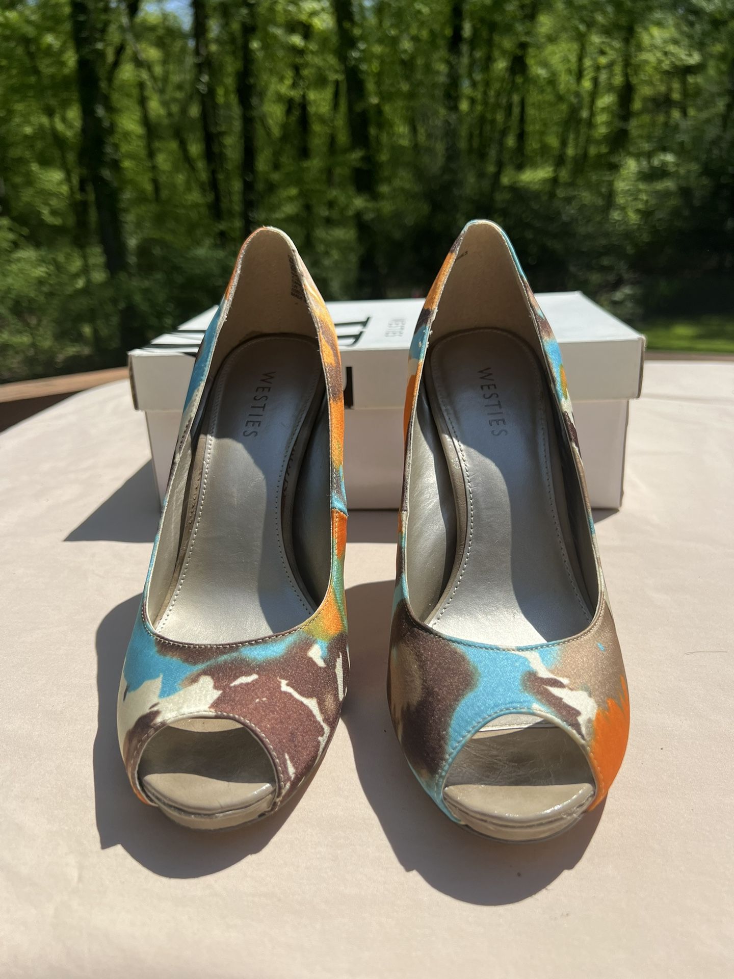 Westies Emmy Women’s Peep Toe Multi Color High Heel Shoe Size 9