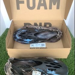 Yeezy Foam Runner MX Cinder Size 12
