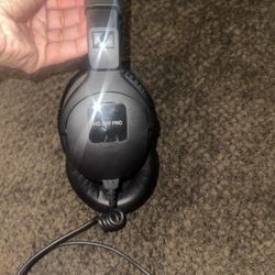 Sennheiser HD 300 PRO Monitoring Headphones