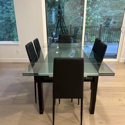 Dania Table With 6 Leather Chairs 