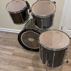 TAMA Rockstar Drum Set