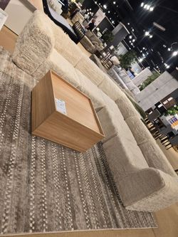 ✨️ Sectionals, 2pc Sofas ✨️ Furniture Queen Bedrooms, Dining Avail