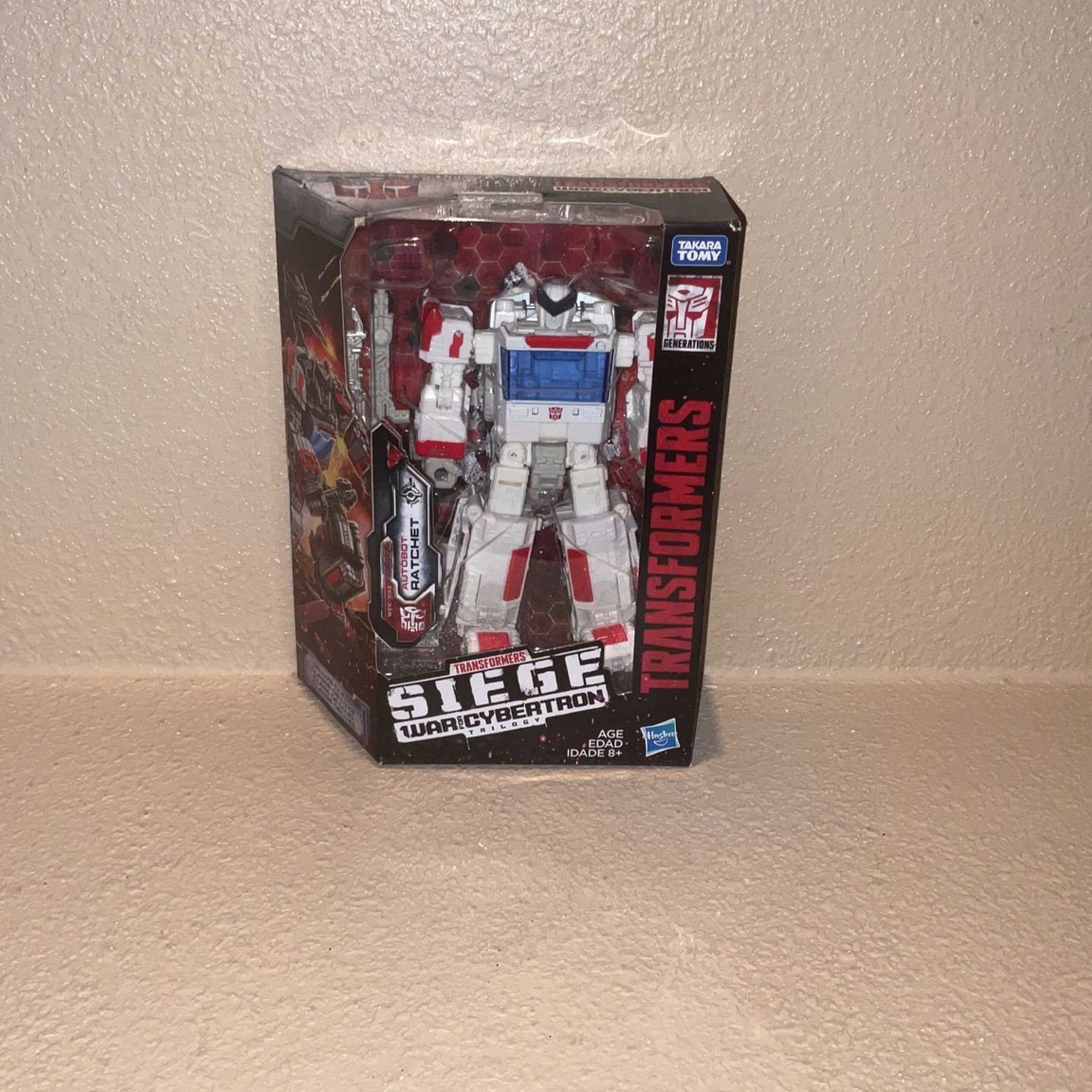 Transformers War For Cybertron Siege Walgreens Exclusive Deluxe Autobot Ratchet