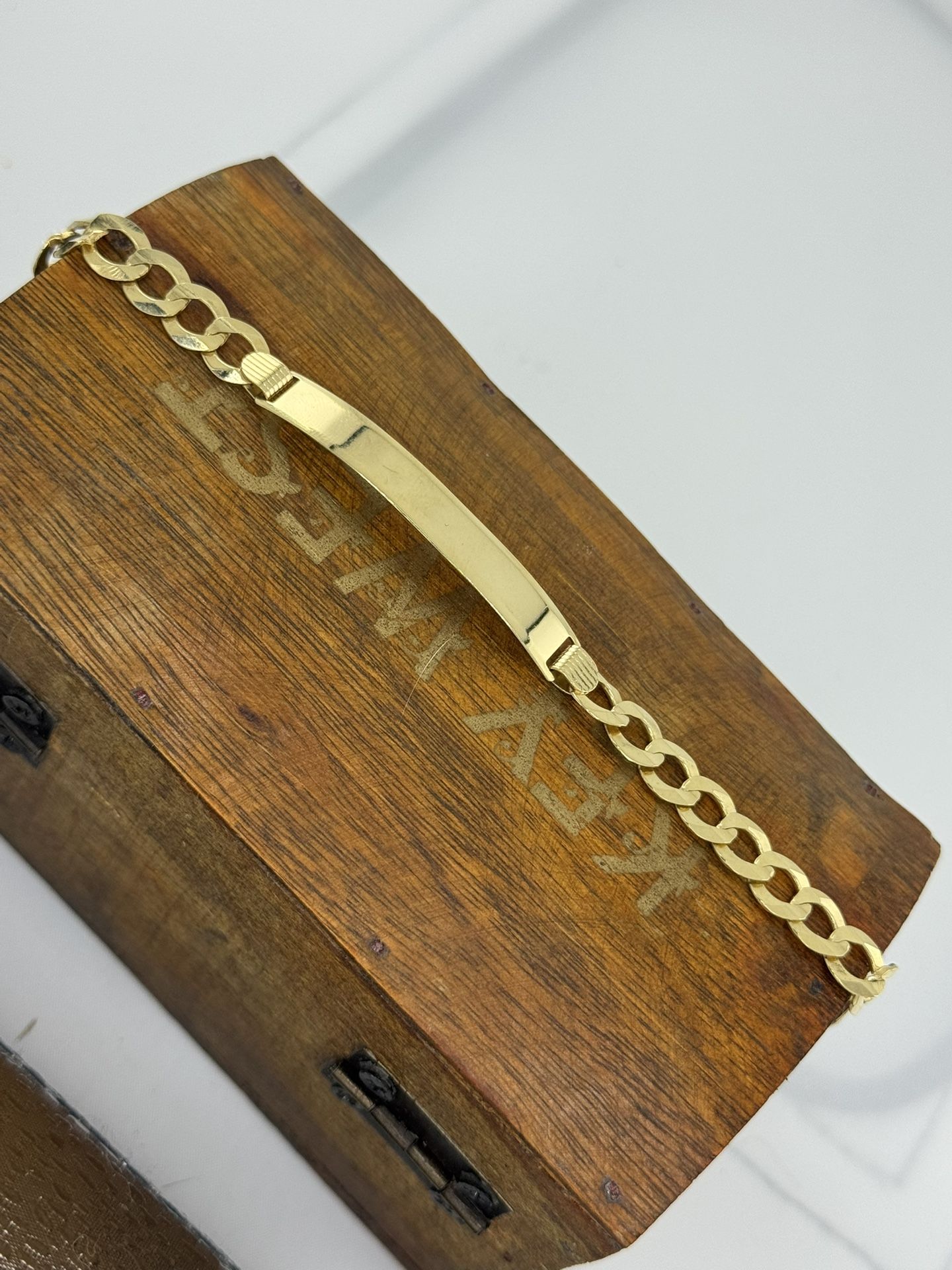 Gold Bracelet name Plate