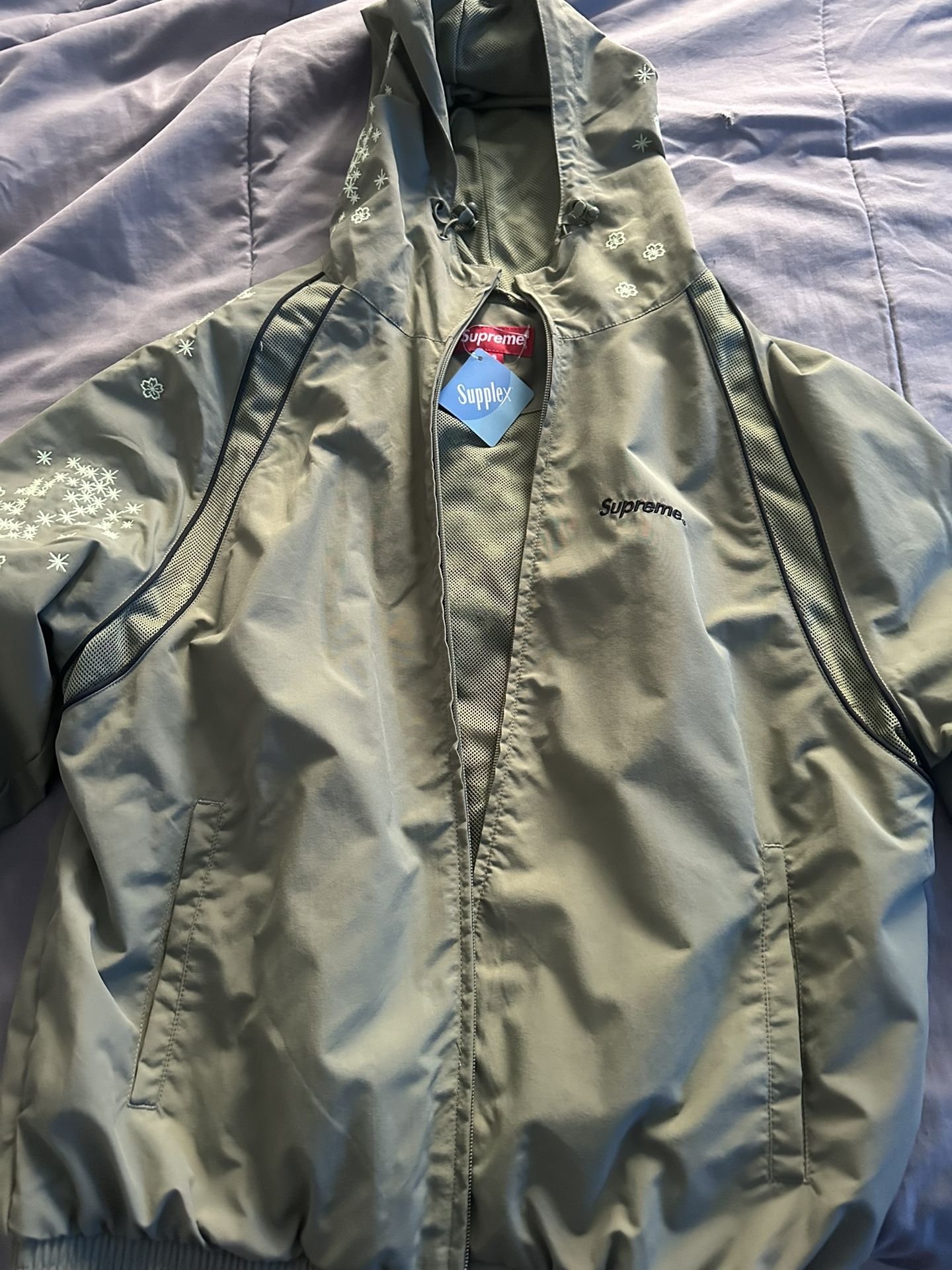 Supreme AOI Glow-in-the-Dark Track Jacket Size SMALL Brand New 