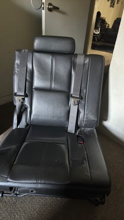 third row seat