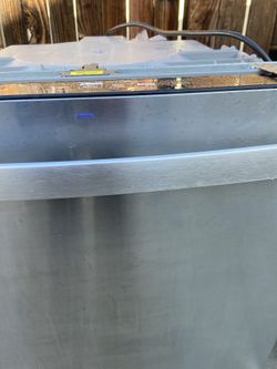 E.g. appliance six burner stove, wrench in microwave and dishwasher