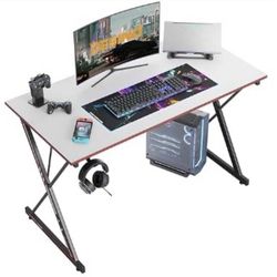 32” Gaming Computer Desk - Like new