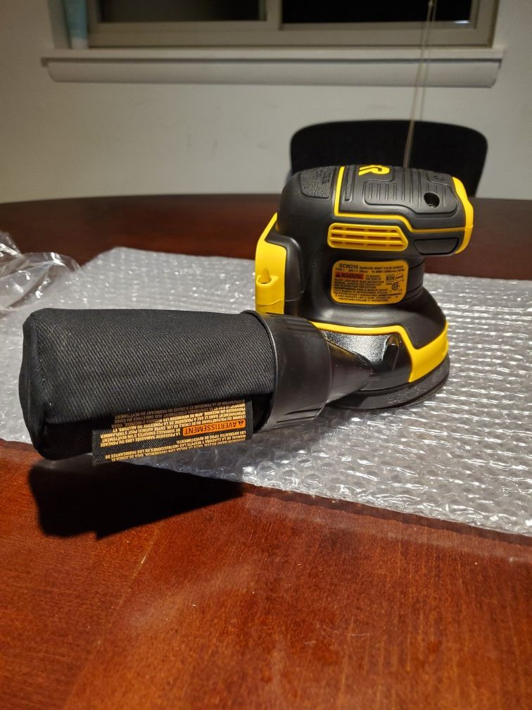 DEWALT 20-Volt MAX XR Lithium-Ion Cordless Brushless 5 in. Random Orbital Sander (Tool-Only)