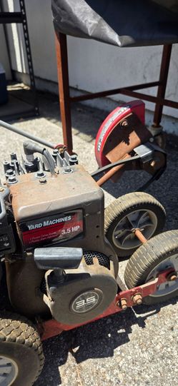 Yard Machines 3.5 HP Lawn Edger