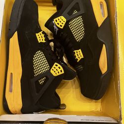 Jordan 4 Yellow Thunder