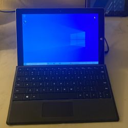 Microsoft surface laptop 2 In 1 Perfect condition